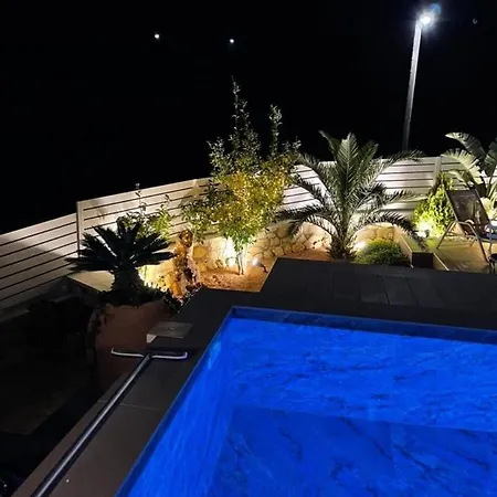 Aspria Homestay